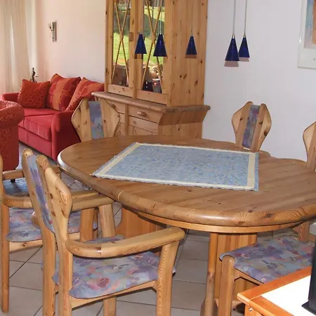 Apartment (80 m²), 2 Schlafzimmer und 1 eigene Badezimmer in Steibis Apartment